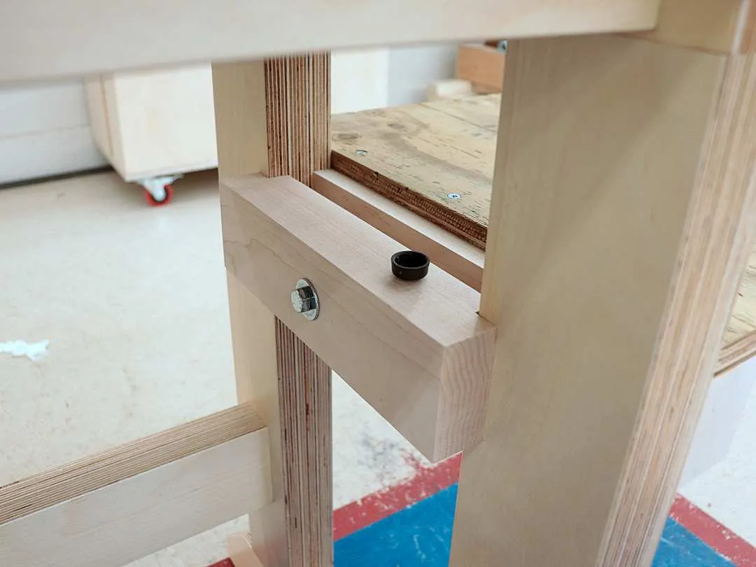 The Cosman Workbench: Baltic Birch Plywood Top - 31" Height