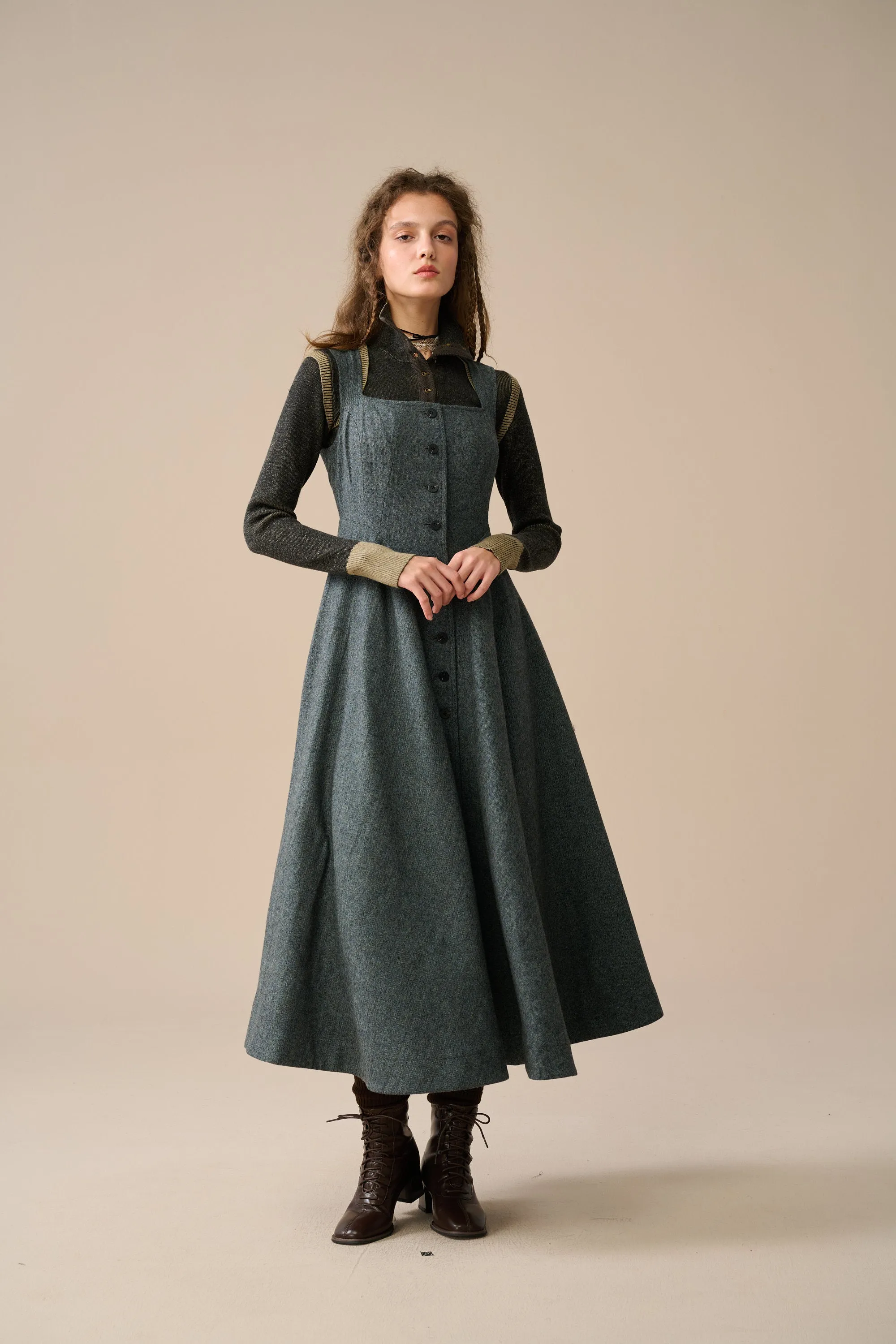 Yedda 17 | single breasted wool dress